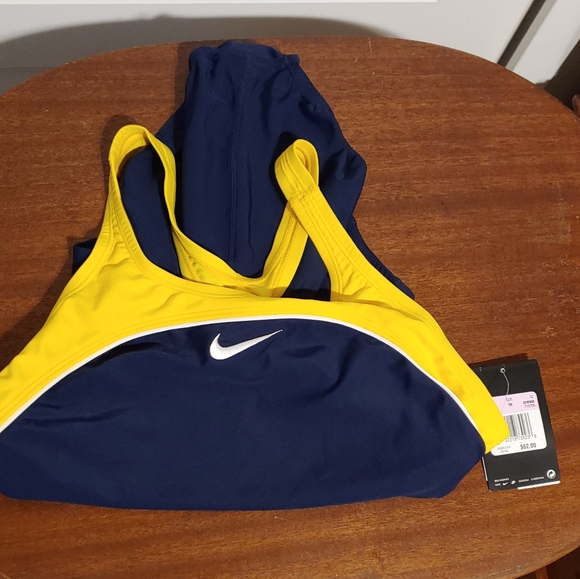 Nike 1 piece swimsuit - Picture 5 of 5